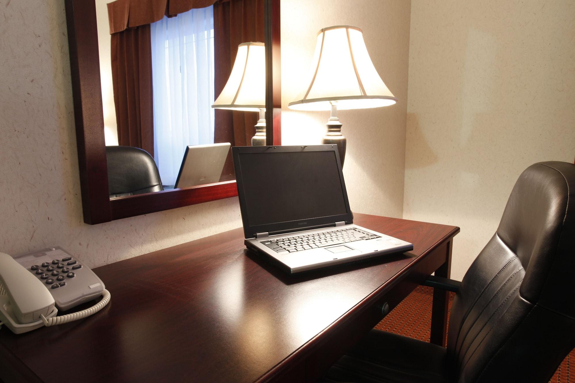 Radisson Hotel Fort St John Fort St. John 외부 사진