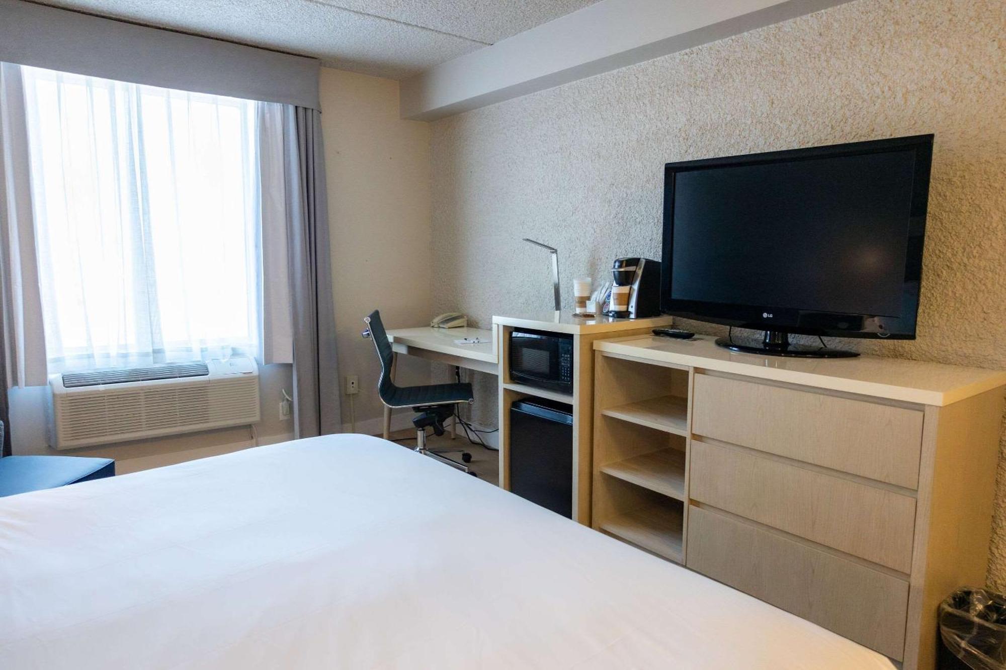 Radisson Hotel Fort St John Fort St. John 외부 사진