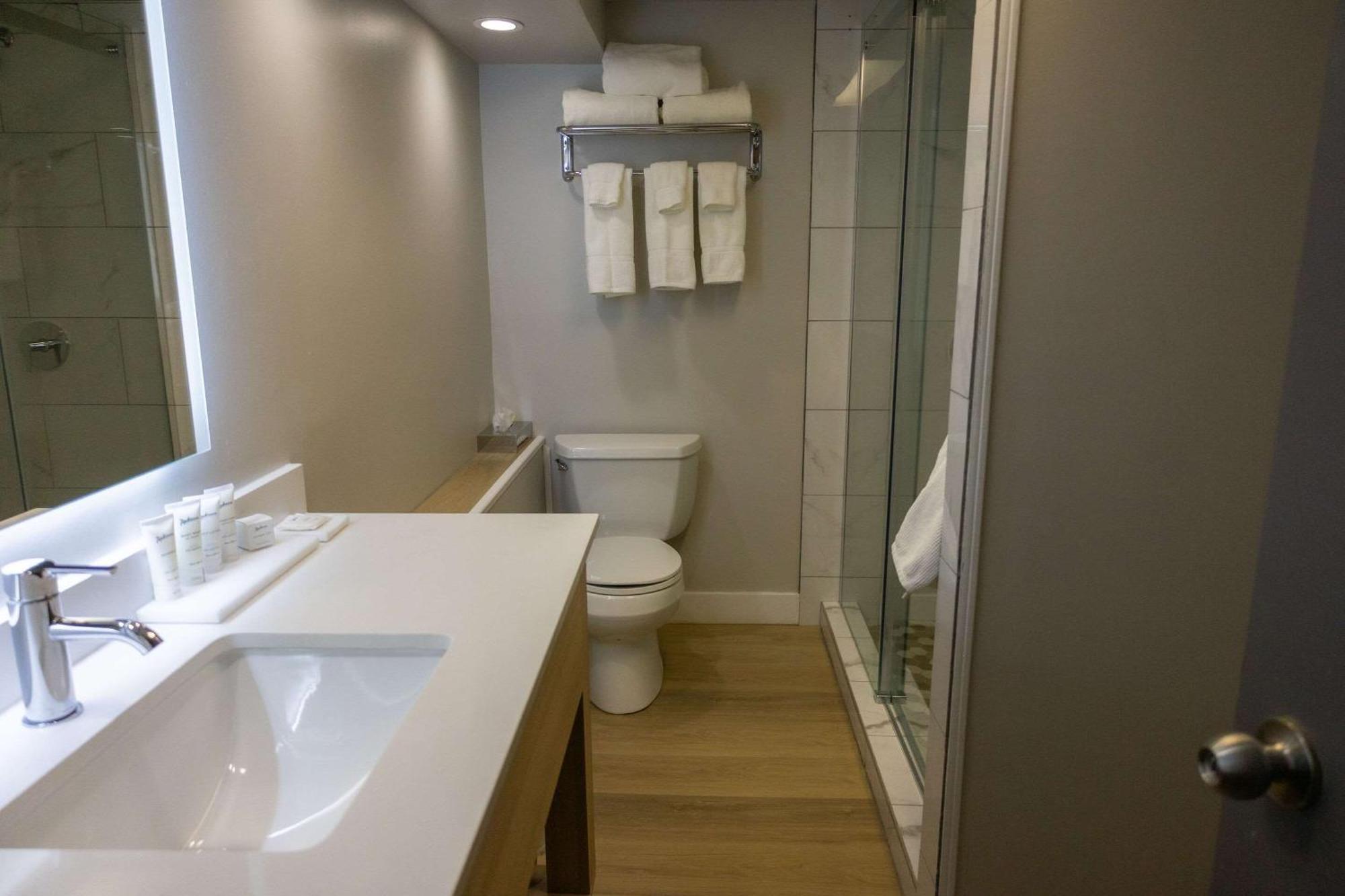 Radisson Hotel Fort St John Fort St. John 외부 사진