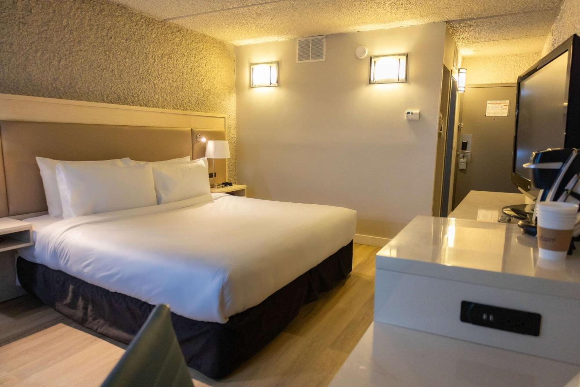 Radisson Hotel Fort St John Fort St. John 외부 사진